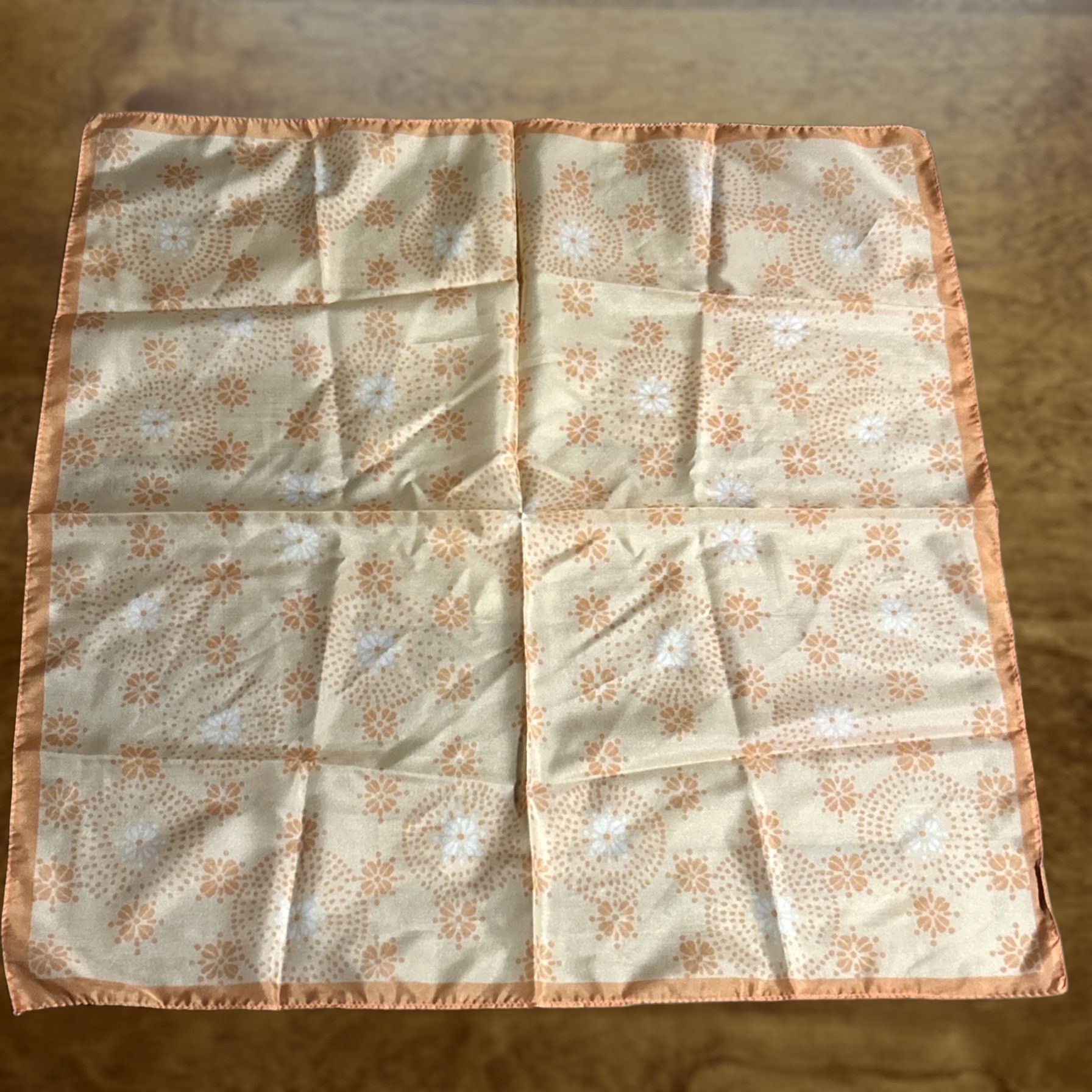 Vintage VINTAGE Qiana Floral Square Scarf 20 Inch Made In Italy Women Wool? Size ONE SIZE - 1 Thumbnail