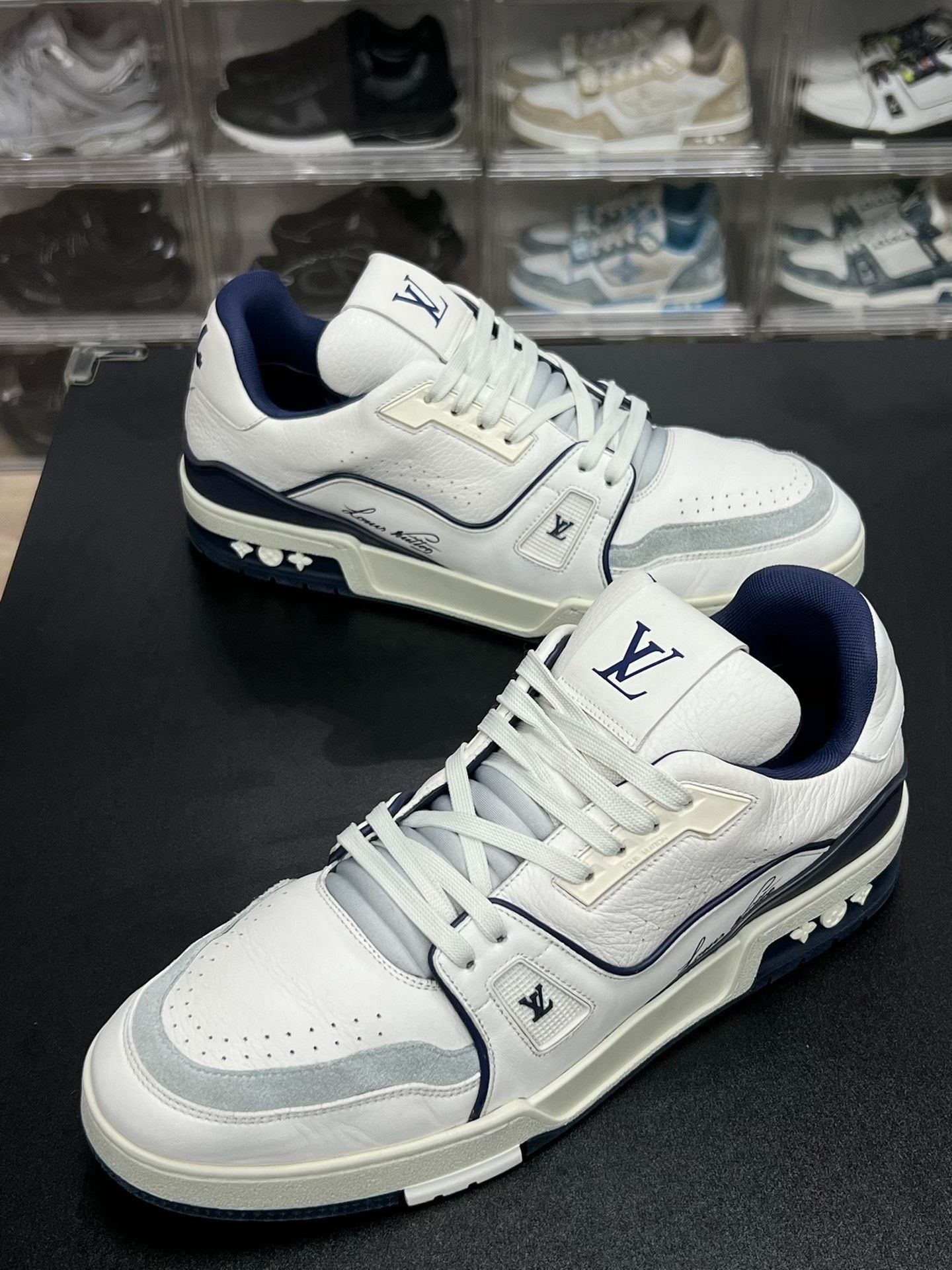 Louis Vuitton Louis Vuitton Training Blue Lowtop Sneakers 10.5 Men Size US 10.5 / EU 43-44 - 1 Thumbnail