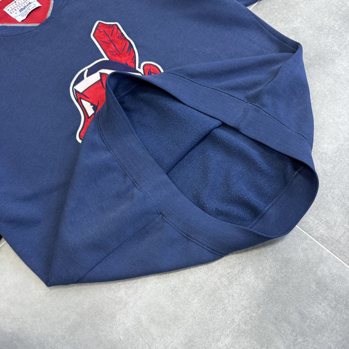 Starter Vintage Starter Cleveland Guardians Indians Sweatshirt Men Size US L / EU 52-54 / 3 - 12 Thumbnail