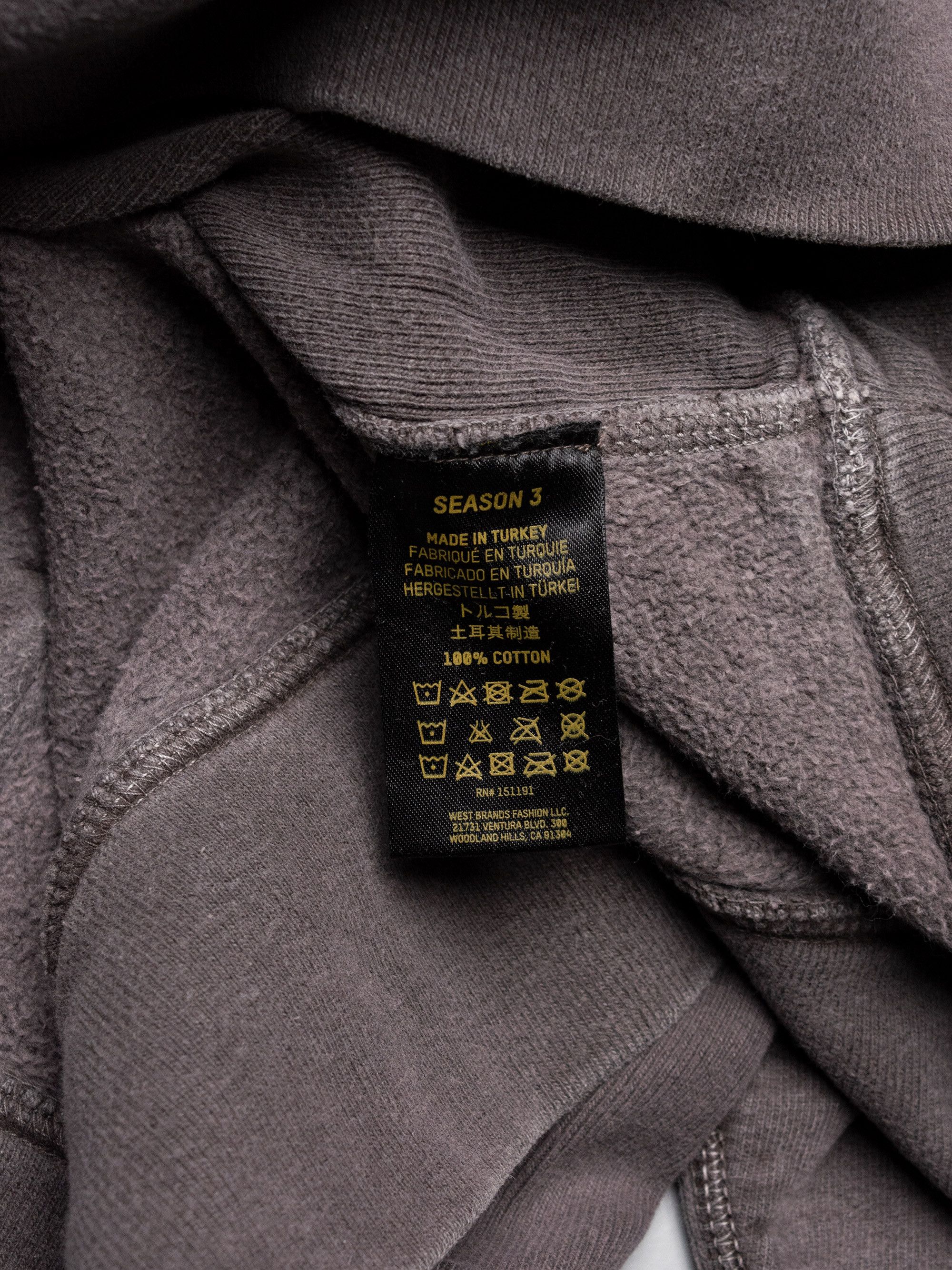 Yeezy YEEZY Season 3 Onyx Dark fleece hoodie - size M Size US M / EU 48-50 / 2 - 8 Thumbnail