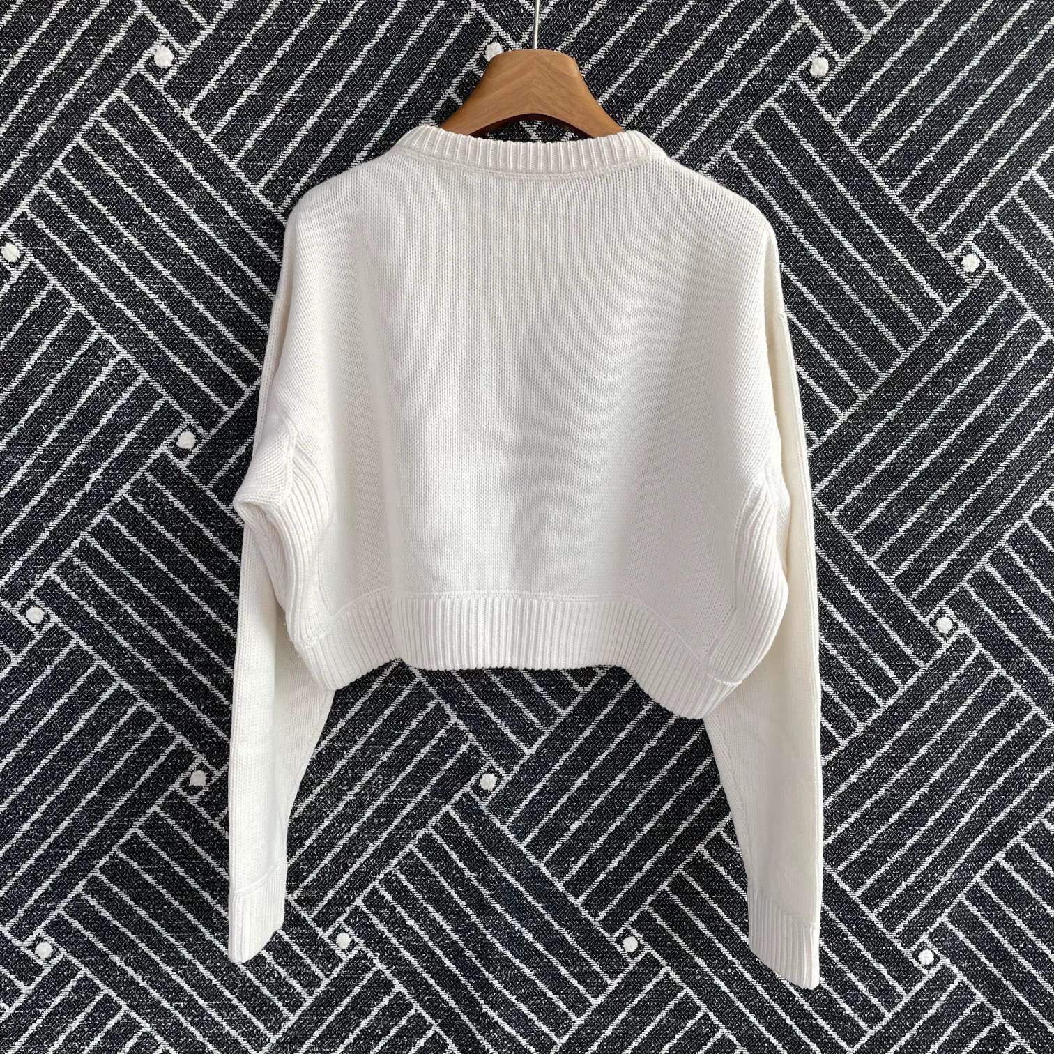 Miu Miu MIU MIU white cashmere logo sweater women's 38 Size S / US 4 / IT 40 - 2 Thumbnail