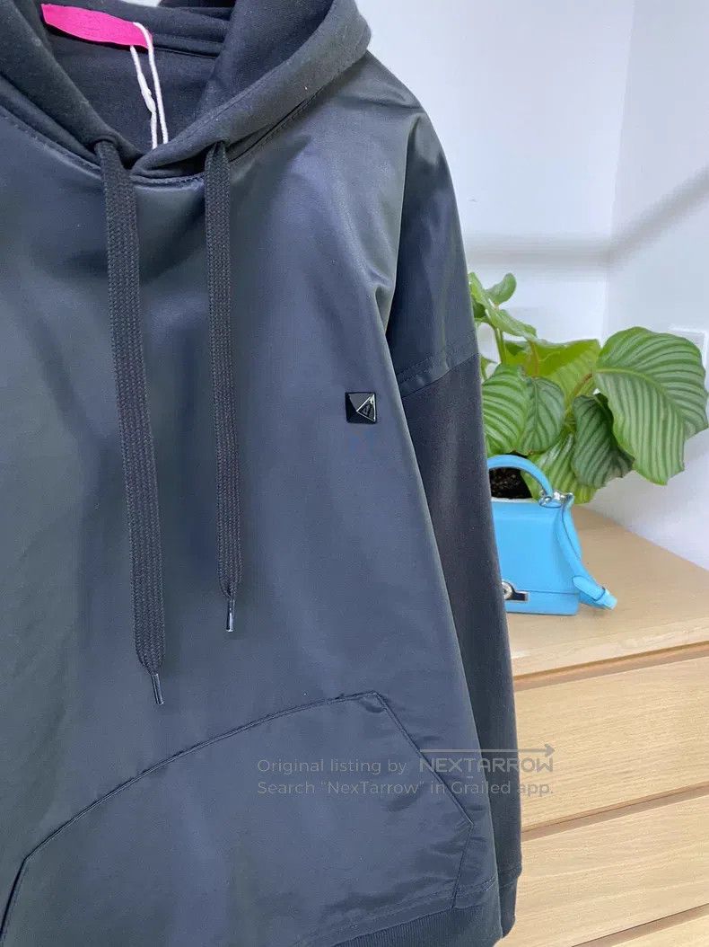 Valentino Valentino Nylon spliced willow nail sweatshirt Size L / US 10 / IT 46 - 5 Thumbnail