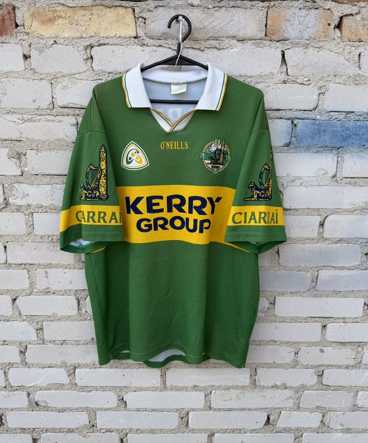 O'Neills O'Neills Kerry Ciarrai GAA Vintage 90's Rare T-Shirt Size US XL / EU 56 / 4 - 1 Thumbnail