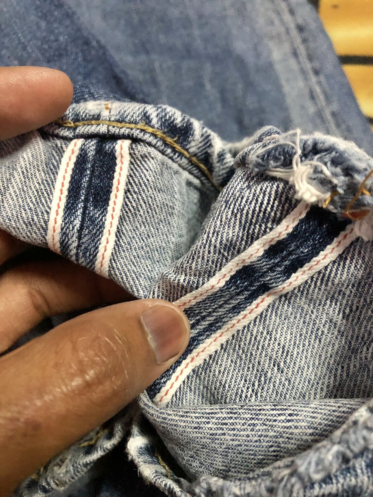 Uniqlo SELVEDGE REDLINE DISTRESSED JEANS Size US 30 / EU 46 - 7 Thumbnail