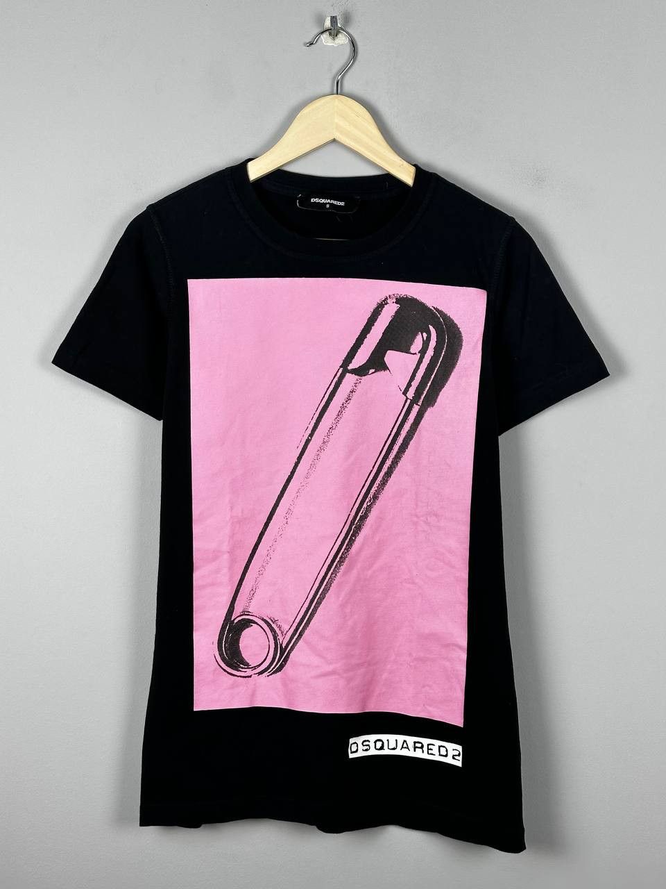 Dsquared2 Vintage Dsquared2 T-shirt Big Logo Canada Tee Y2K Luxury Size US S / EU 44-46 / 1 - 1 Thumbnail