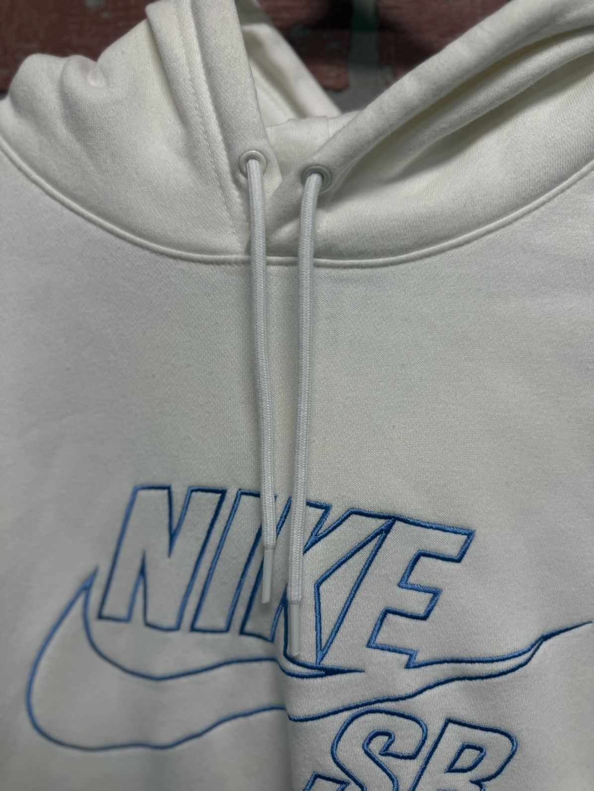 Nike RARE Nike SB Hoodie Size XL Clean 🧼 White Blue Size US XL / EU 56 / 4 - 7 Thumbnail