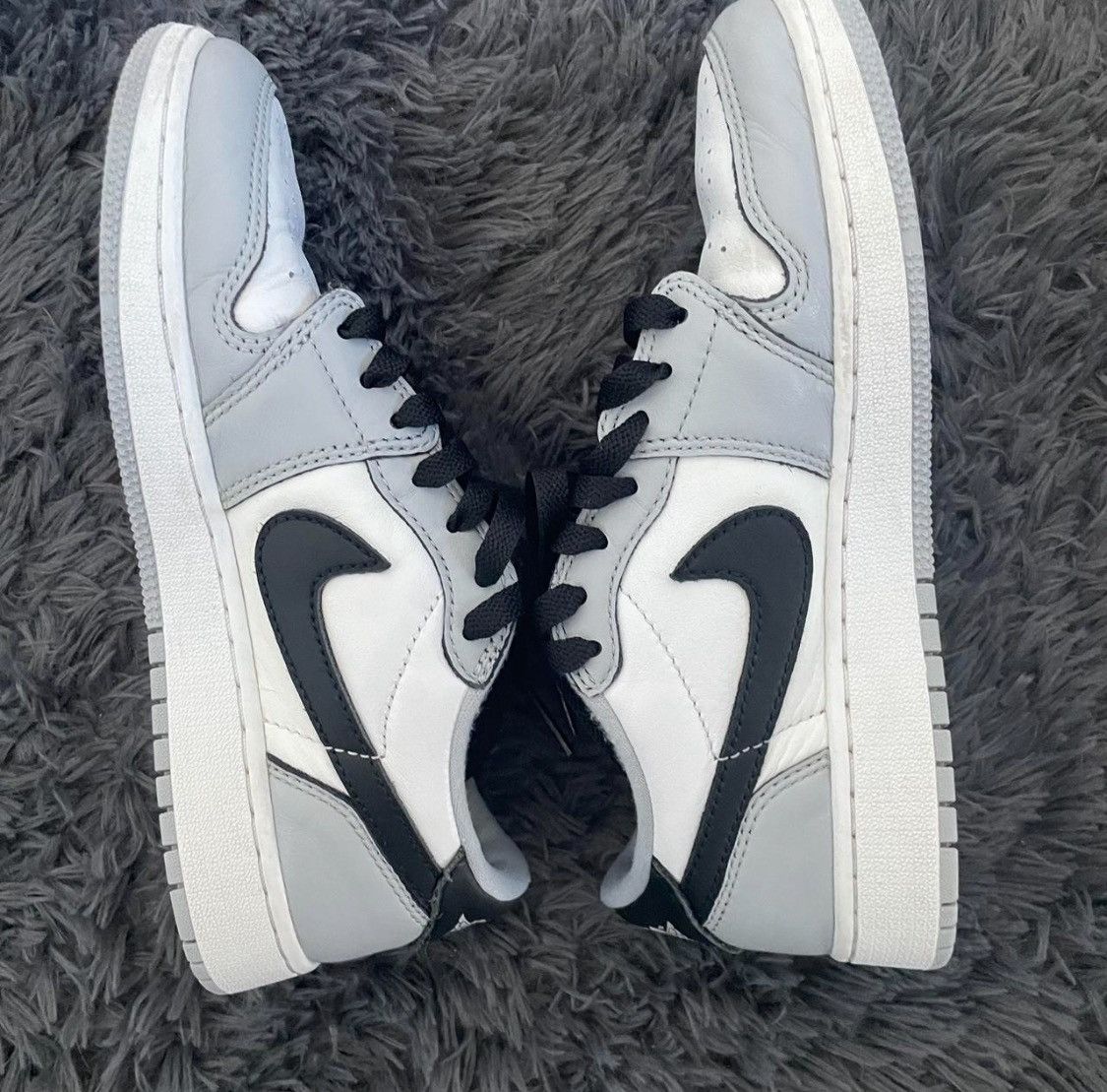 Jordan Brand Nike Air Jordan 1 Retro Low OG Barons Gray Black CZ0858-110 Size US 5 / EU 37 - 7 Thumbnail