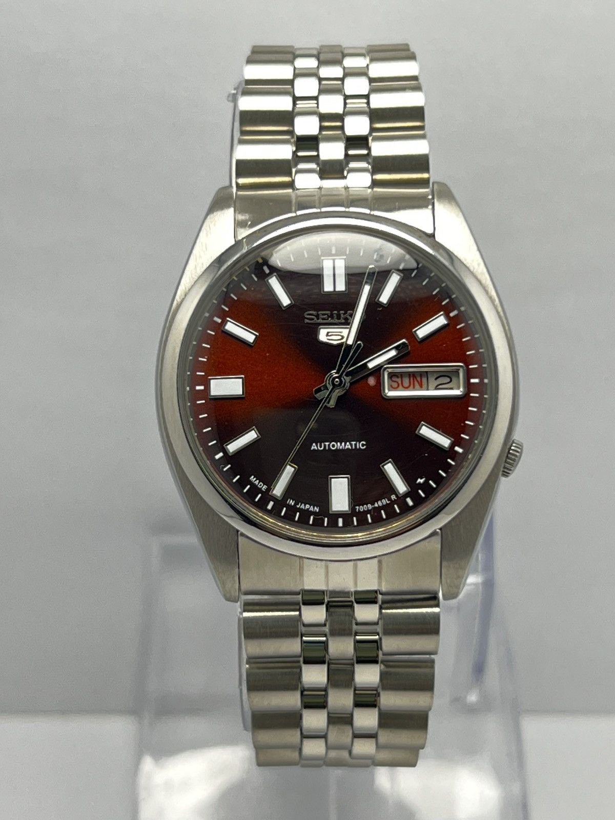 Seiko Seiko 5 Automatic Baton Dial Wrist Watch Day/Date Japan Size 36 - 1 Thumbnail