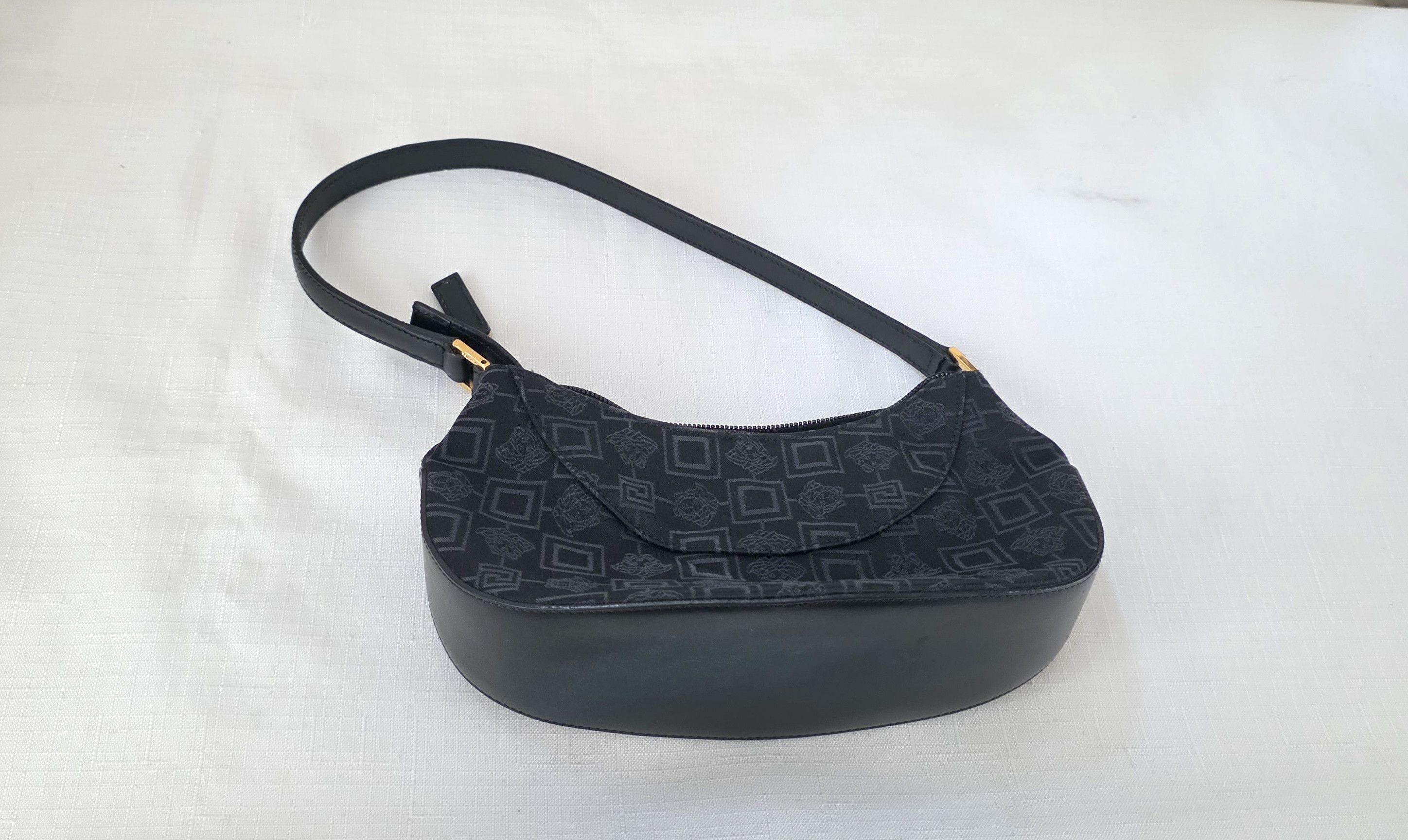 Versace Versace Vintage Canvas Medusa All Over Print Shoulder bag Size ONE SIZE - 1 Thumbnail