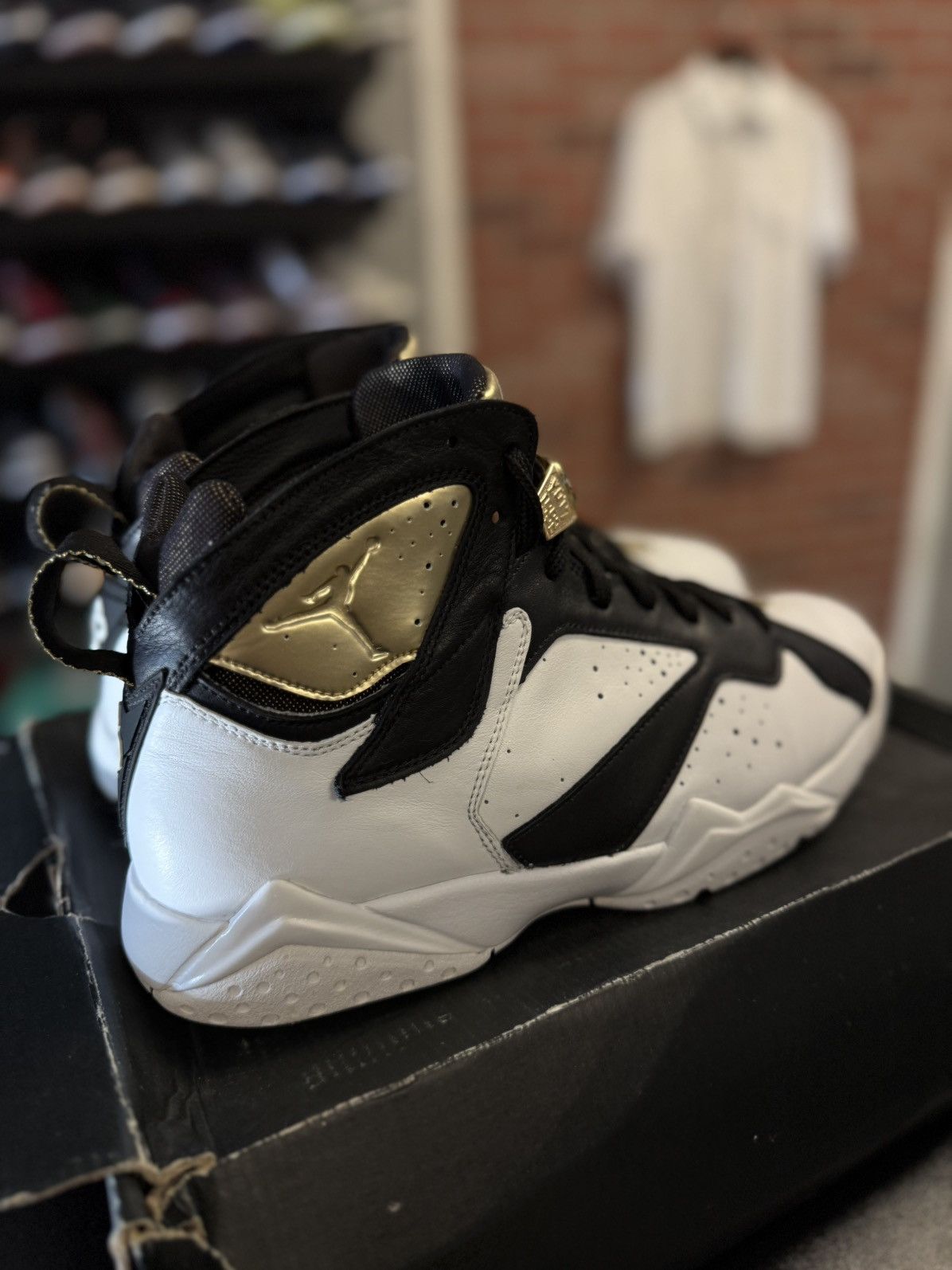 Jordan Brand × Nike Jordan 7 Championship Pack Champagne Size 10.5 (2015) Size US 10.5 / EU 43-44 - 2 Thumbnail