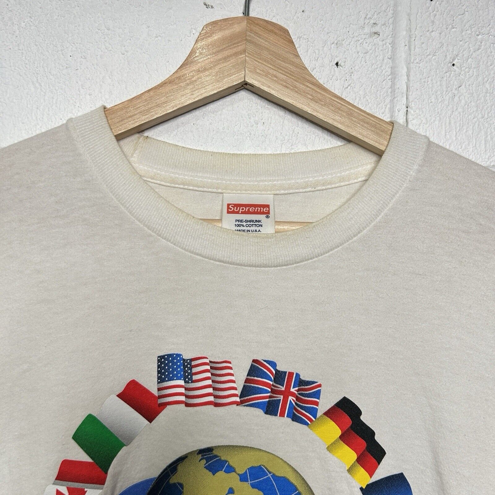 Supreme FW15 Supreme Worldwide L/S Long Sleeve Flags “White” 2024 Size US M / EU 48-50 / 2 - 8 Thumbnail