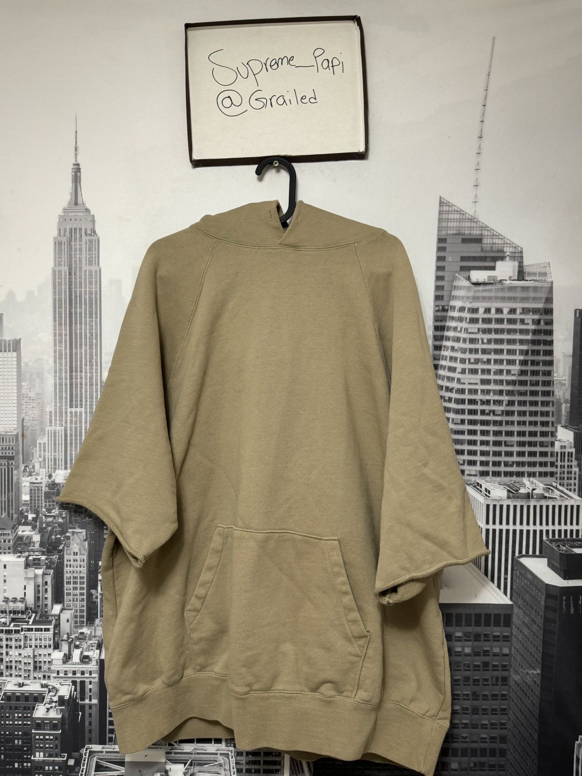 FOG 🔥FOG Fear of God OG Essentials Sleeveless Hoodie Tan SZ LRG Size US L / EU 52-54 / 3 - 1 Thumbnail