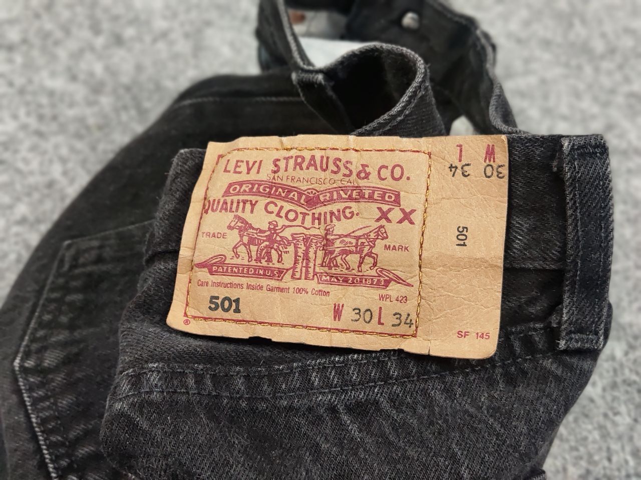 Levi's Vintage 90's Levis 501 Black Faded Denim Jeans Usa Style Size US 30 / EU 46 - 16 Thumbnail
