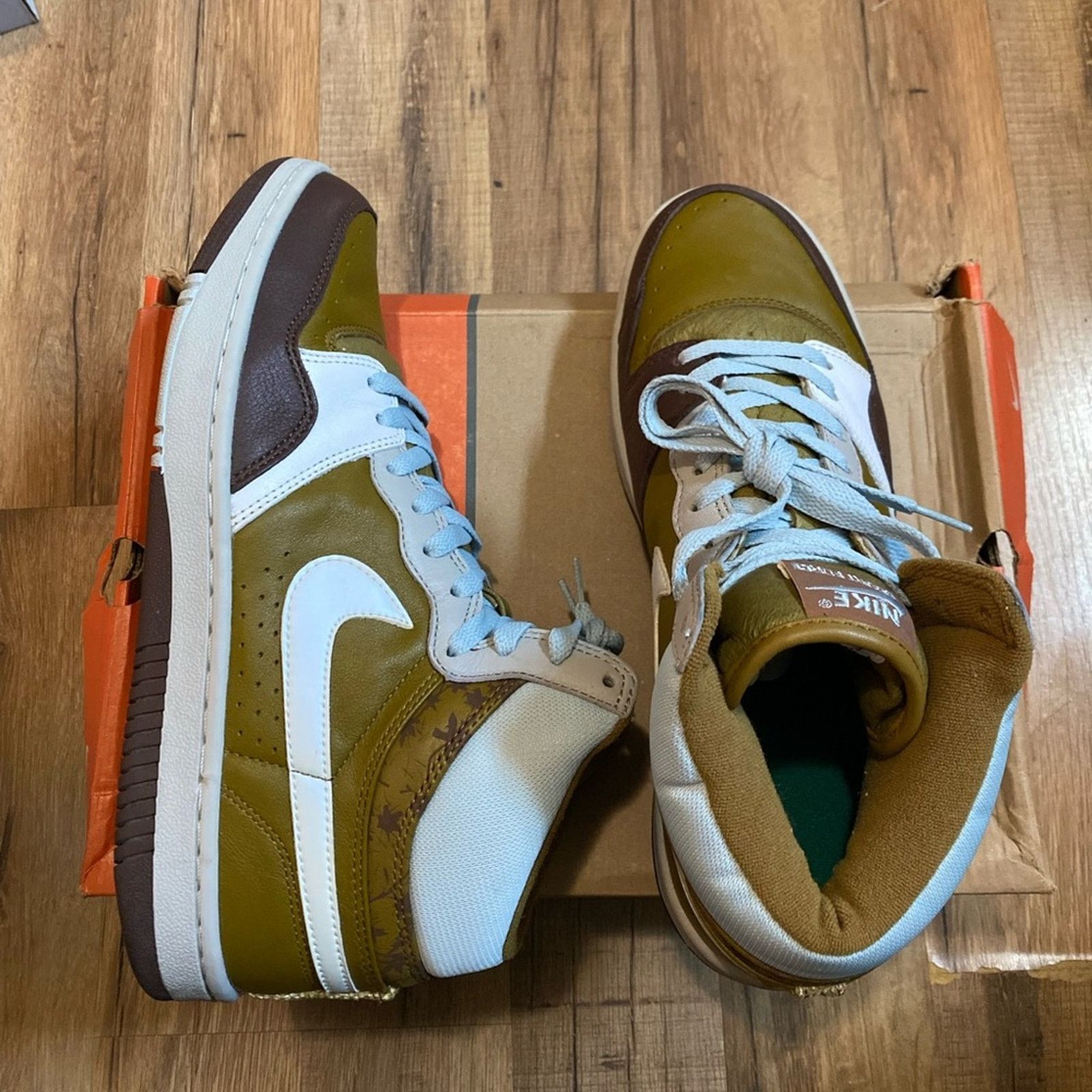 Nike 2006 Nike Court Force High Premium Spanish Moss White Granit Size US 11 / EU 44 - 2 Thumbnail