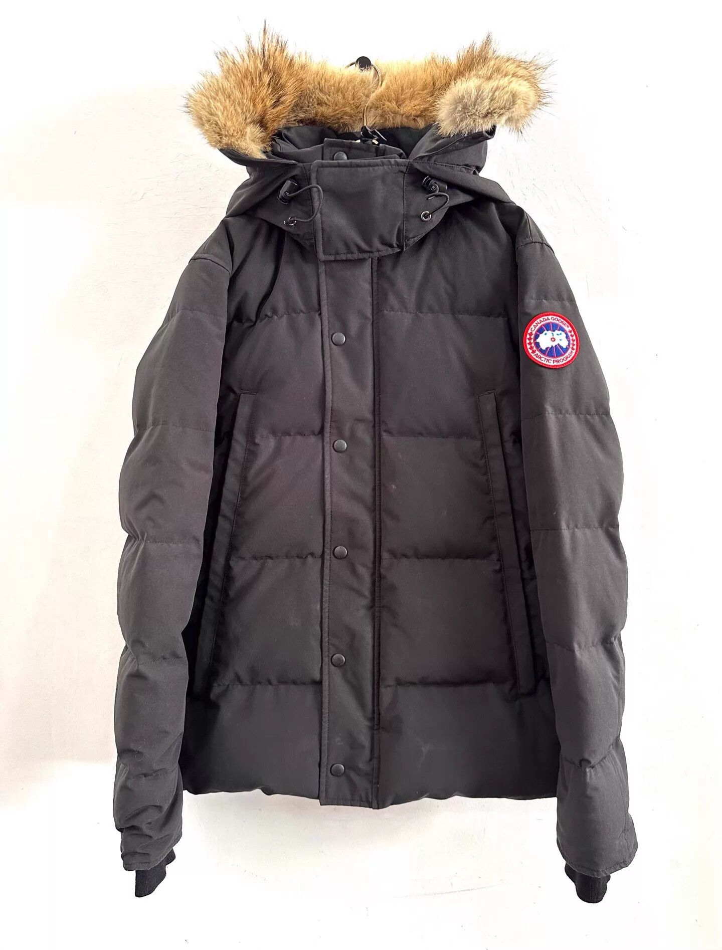 Canada Goose Canada Goose Wyndham M 99N Black 3808M Puffer Size US M / EU 48-50 / 2 - 1 Thumbnail