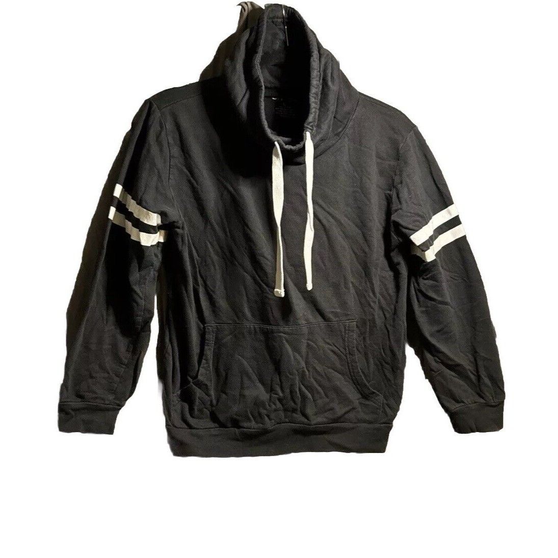 Kicks On Fire ON FIRE Black Sweatshirt High Neck WOMEN SIZE LARGE Varsity Size L / US 10 / IT 46 - 1 Thumbnail
