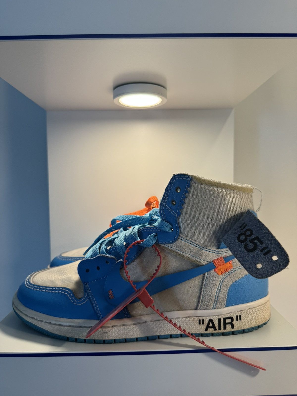 Off-White Jordan one off-white UNC Size US 7 / EU 40 - 1 Thumbnail