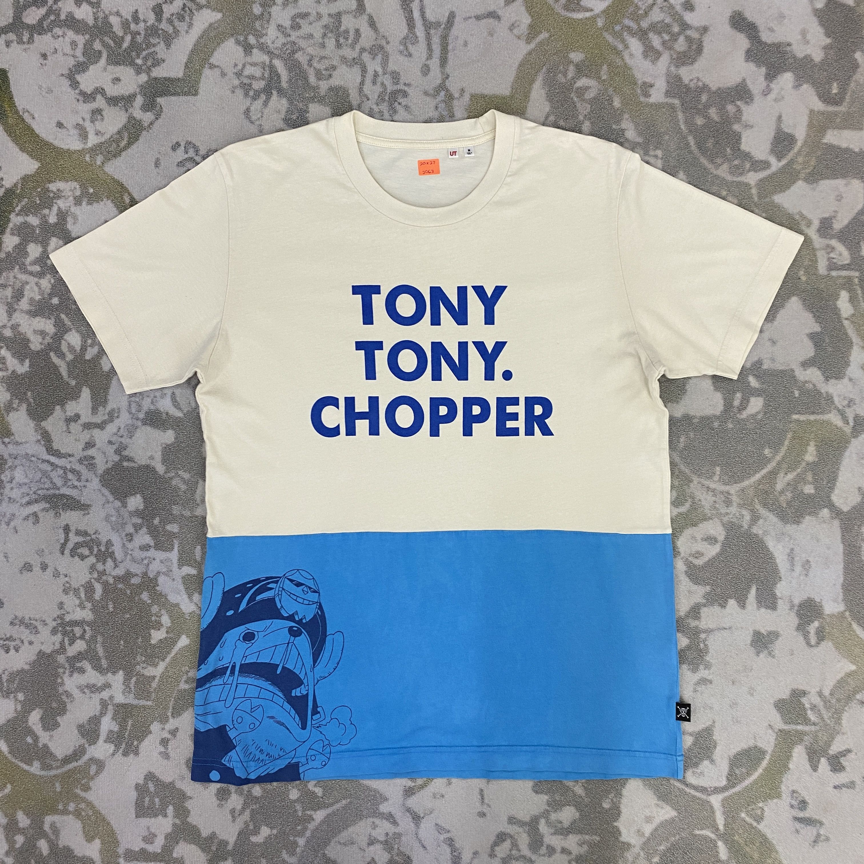 Uniqlo Uniqlo x Tony Tony Chopper Tshirt - J063 Size US M / EU 48-50 / 2 - 1 Thumbnail