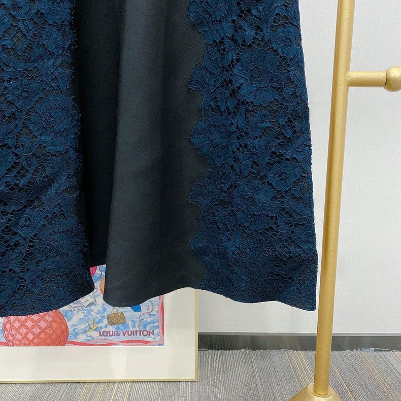 Other Valentino Black lace dress Size S / US 4 / IT 40 - 4 Thumbnail
