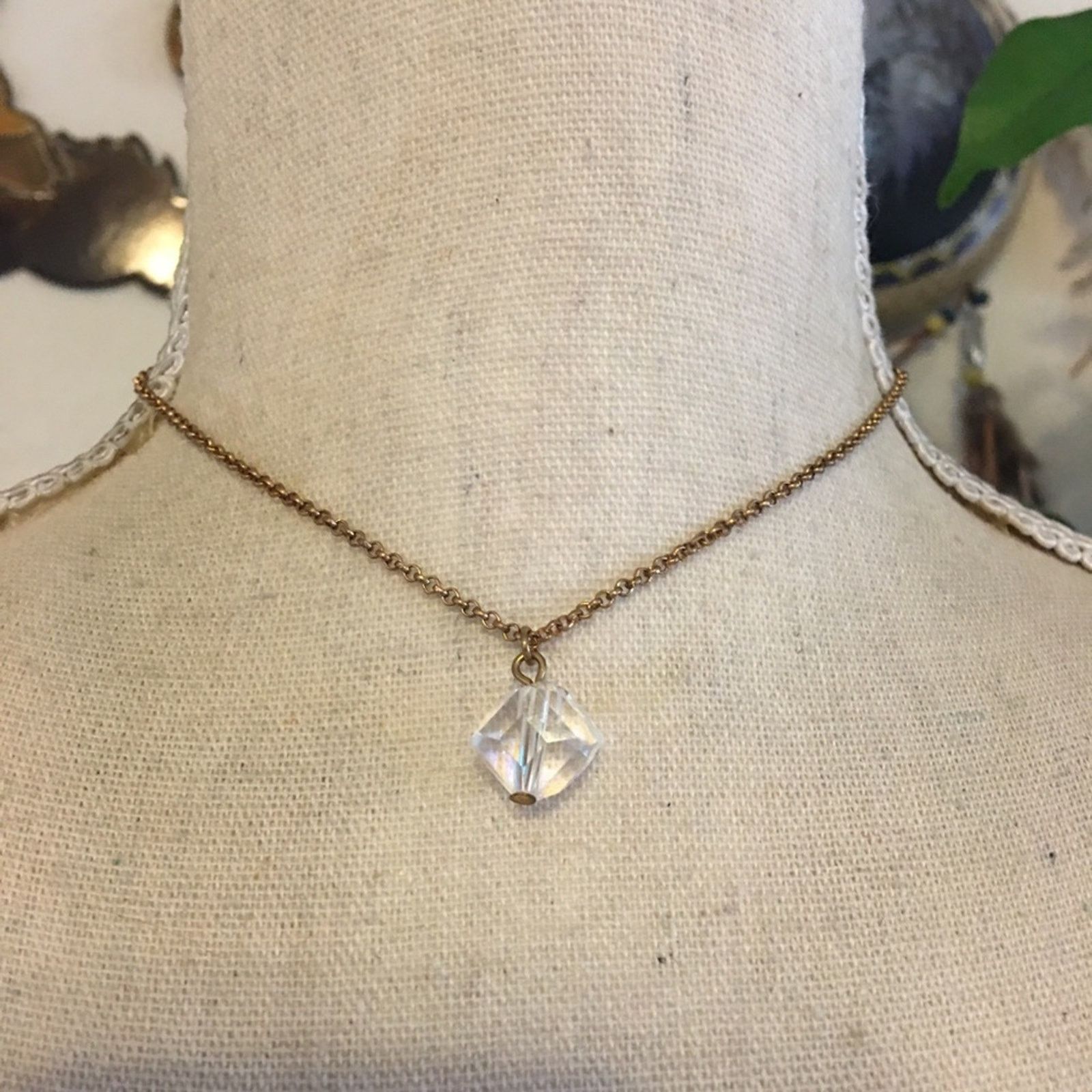 Vintage Vintage 80s faceted glass crystal on gold chain Size ONE SIZE - 1 Thumbnail