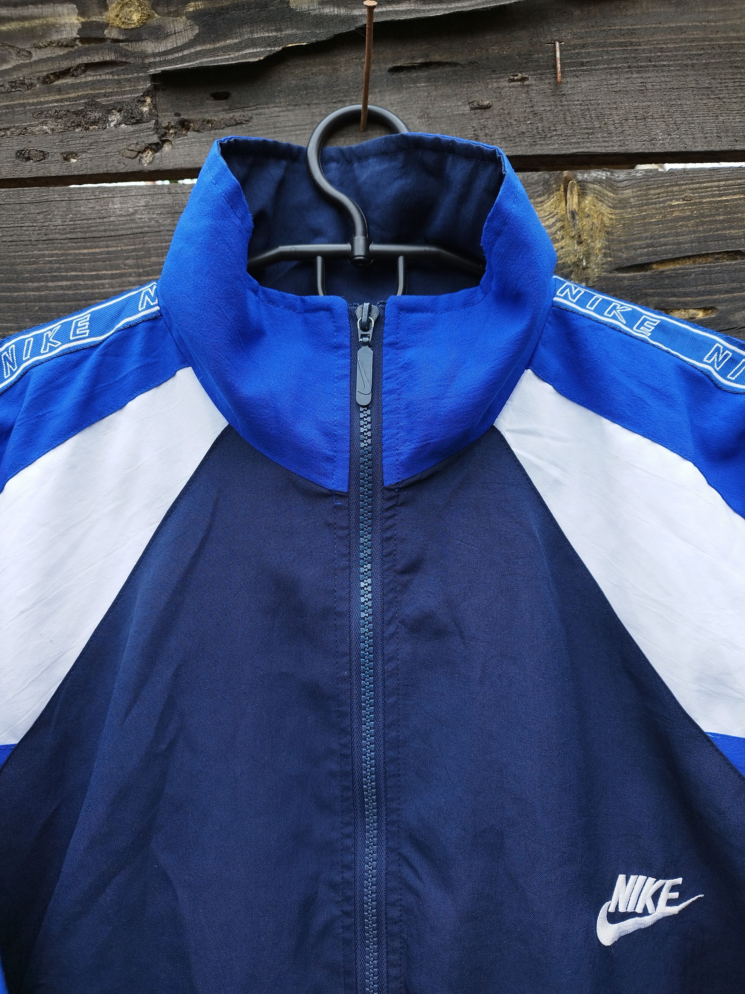 Nike Vintage Nike Big Swoosh Windbreaker Made in USA Jacket 90s Size US M / EU 48-50 / 2 - 11 Thumbnail