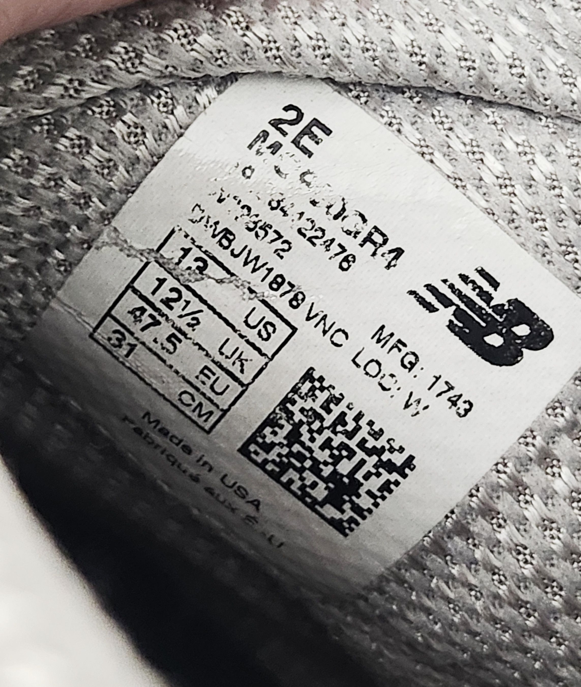 New Balance New Balance 990 v4 Mid Grey Suede Shoe Size 13 2E MO990GR4 Size US 13 / EU 46 - 15 Thumbnail