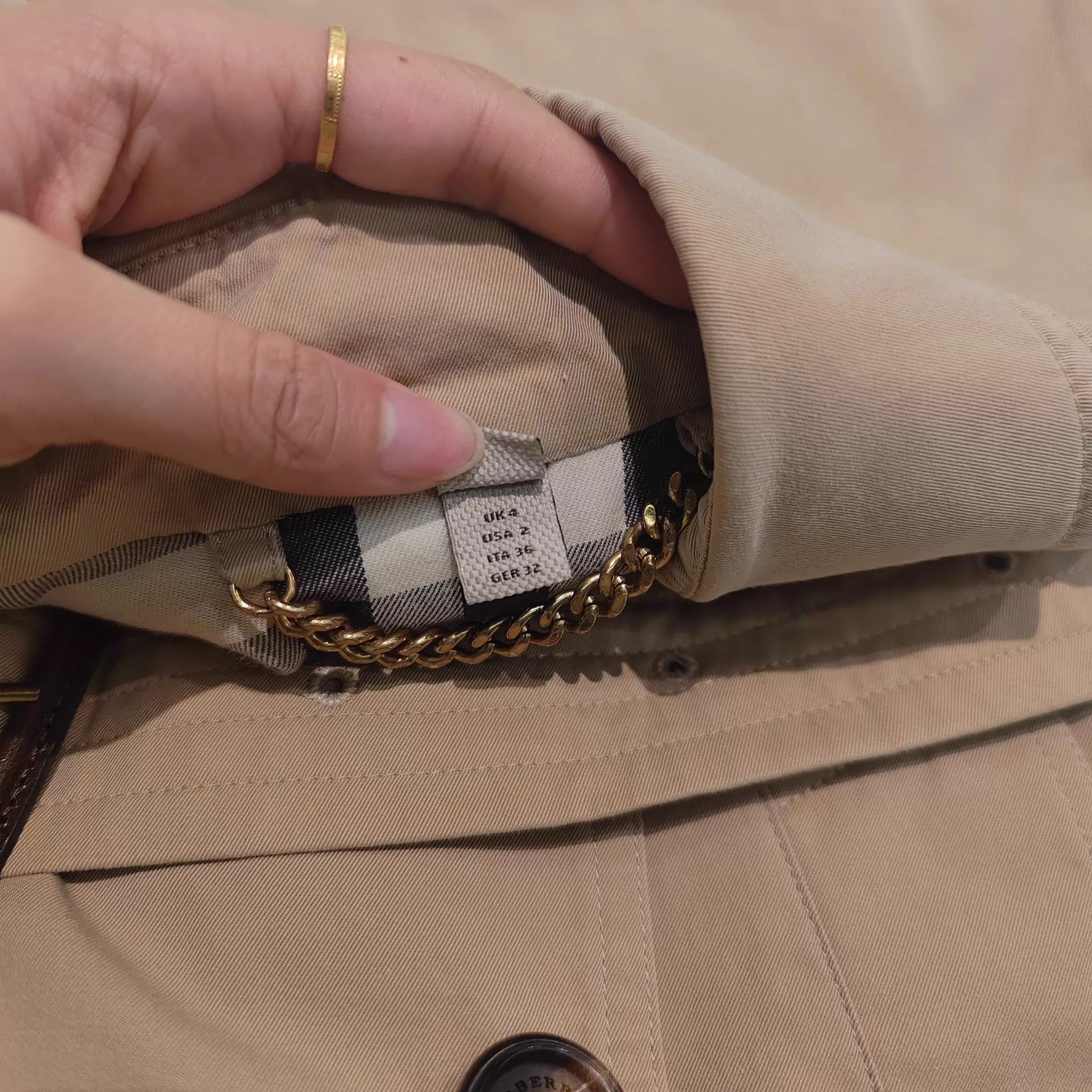 Burberry Burberry Kensington UK4 Good Condition Size XS / US 0-2 / IT 36-38 - 8 Thumbnail