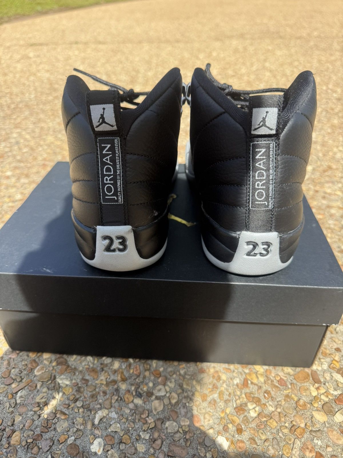 Jordan Brand Air Jordan 12 (Retro) (GS) Size US 7 / EU 40 - 3 Thumbnail