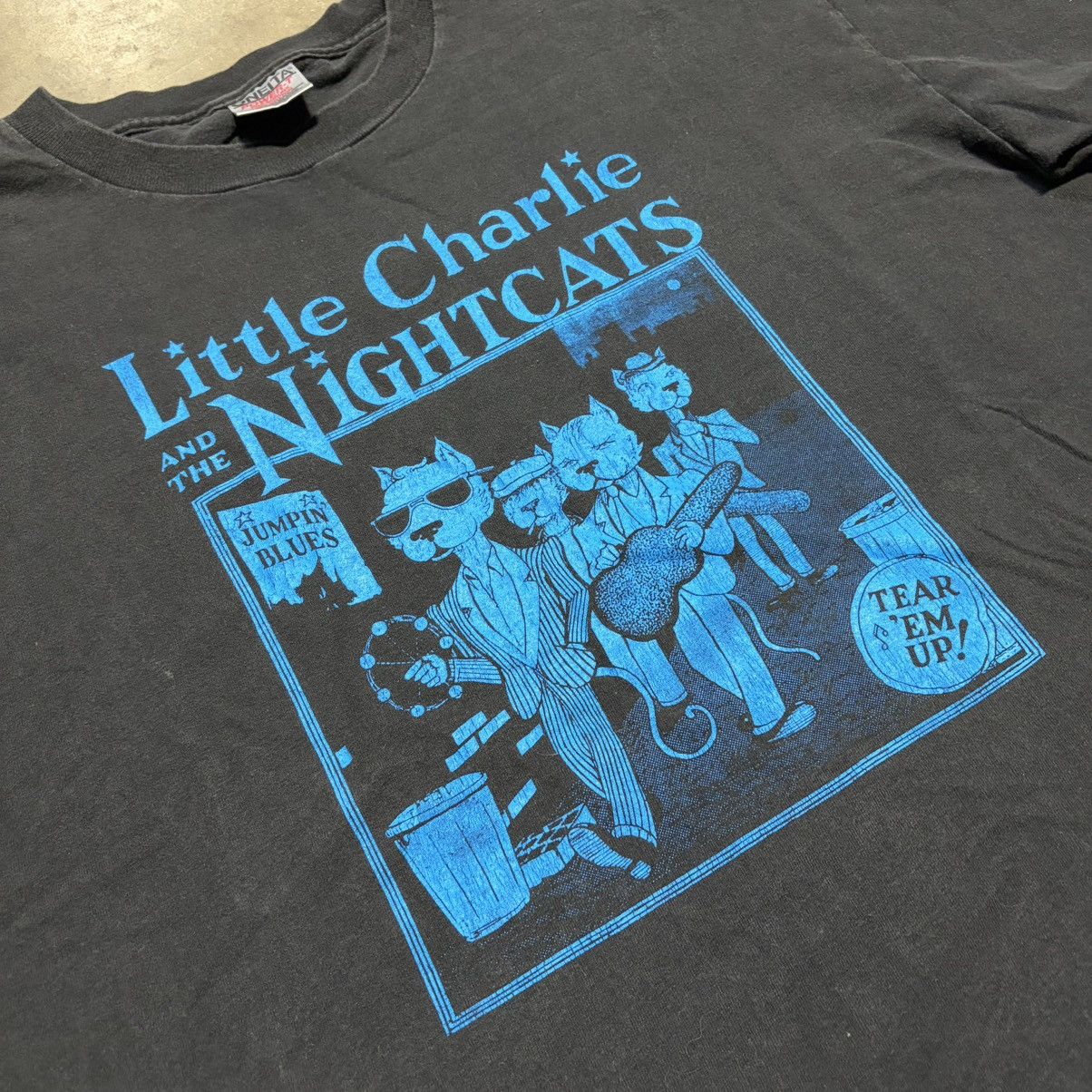Vintage Vintage Little Charlie and the NightCats Jazz Band T shirt Size US XL / EU 56 / 4 - 4 Thumbnail