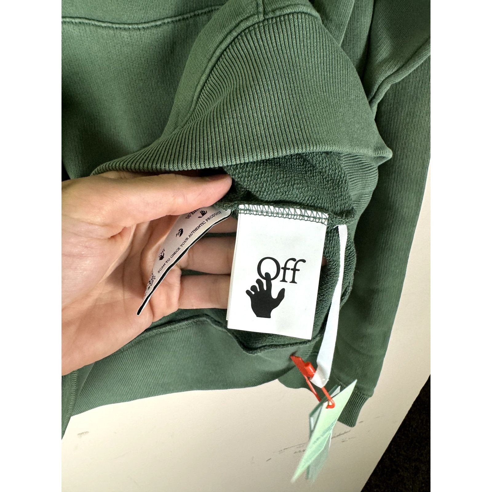 Off-White o1rshd1 SB Slim Arrow Hoodie in Green White Size US XXL / EU 58 / 5 - 9 Thumbnail