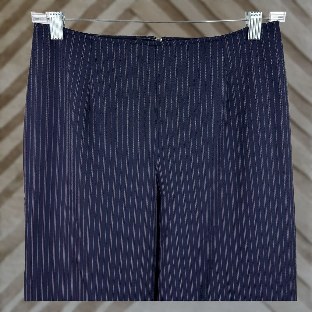 Vintage VINTAGE Womens Pants Narrow Navy Blue Pinstripe High Waist 90s Stretch Relaxed Straight 26x27 XS S? Size 28" / US 6 / IT 42 - 1 Thumbnail
