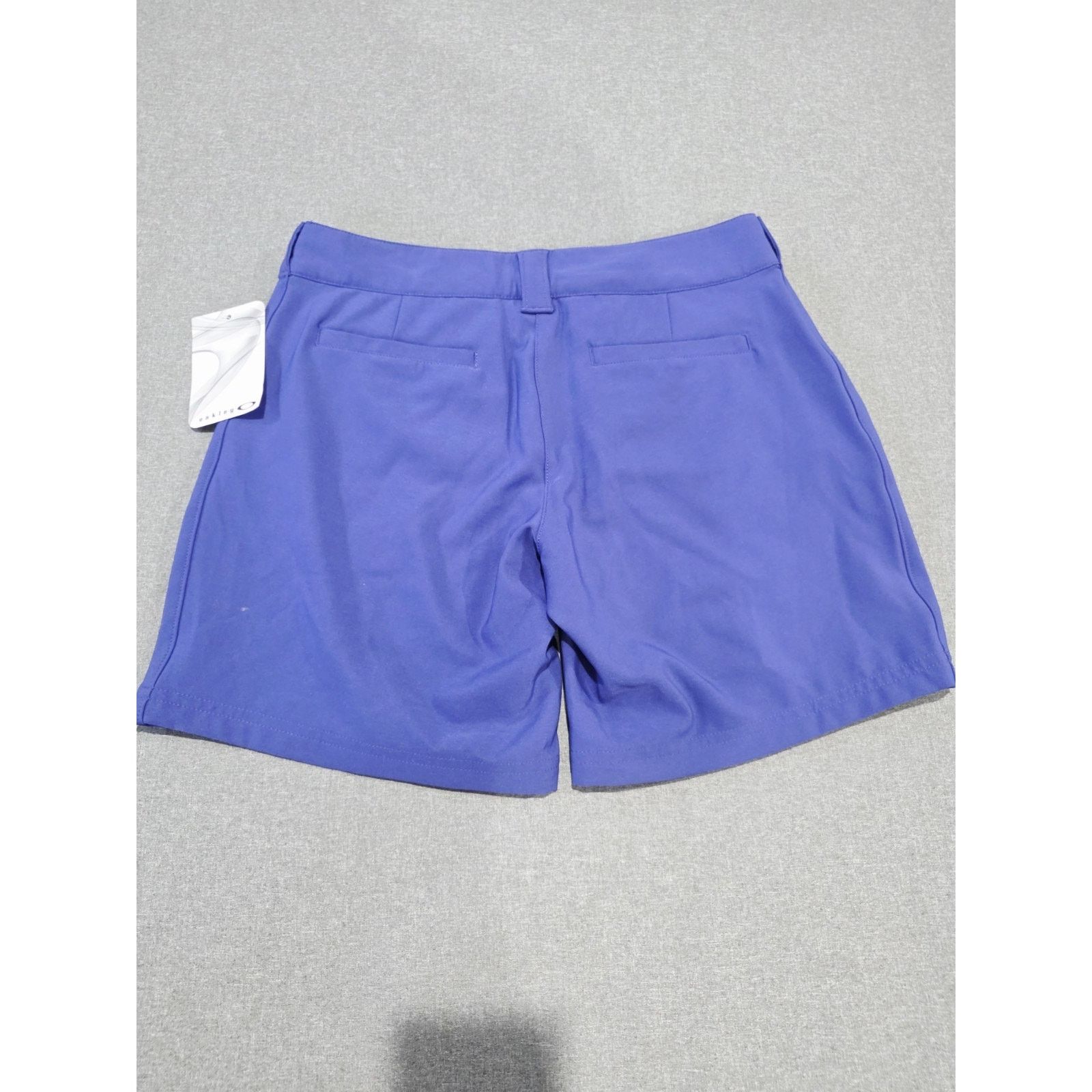 Oakley Oakley Womens Cassis Golf Shorts Size 6 NWT Size US 26 / EU 42 - 2 Thumbnail