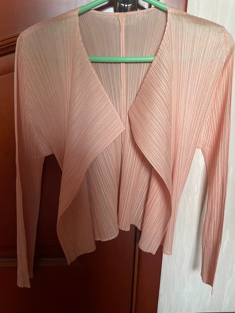 Issey Miyake Issey Miyake Pink pleated cardigan Size L / US 10 / IT 46 - 2 Thumbnail