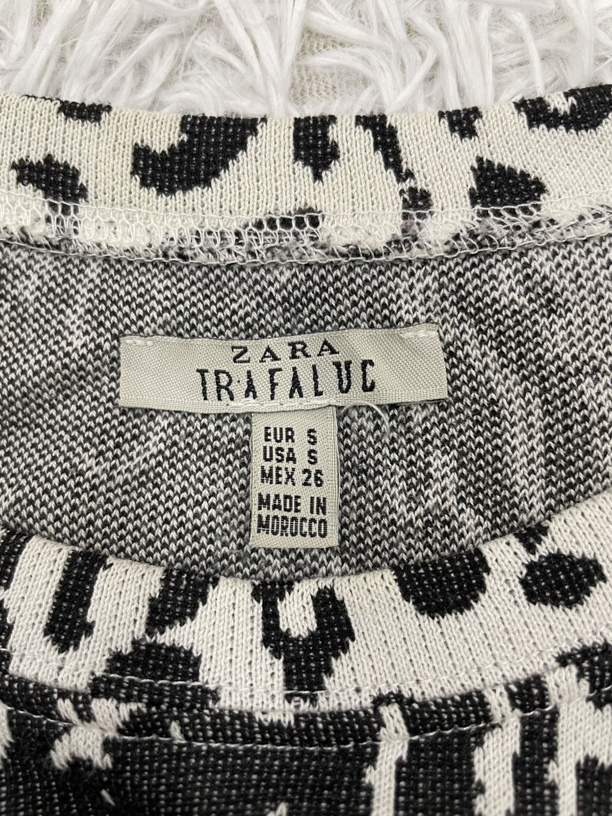 Zara Panther Printed Style Jumper Sweater by Zara Size S / US 4 / IT 40 - 6 Thumbnail