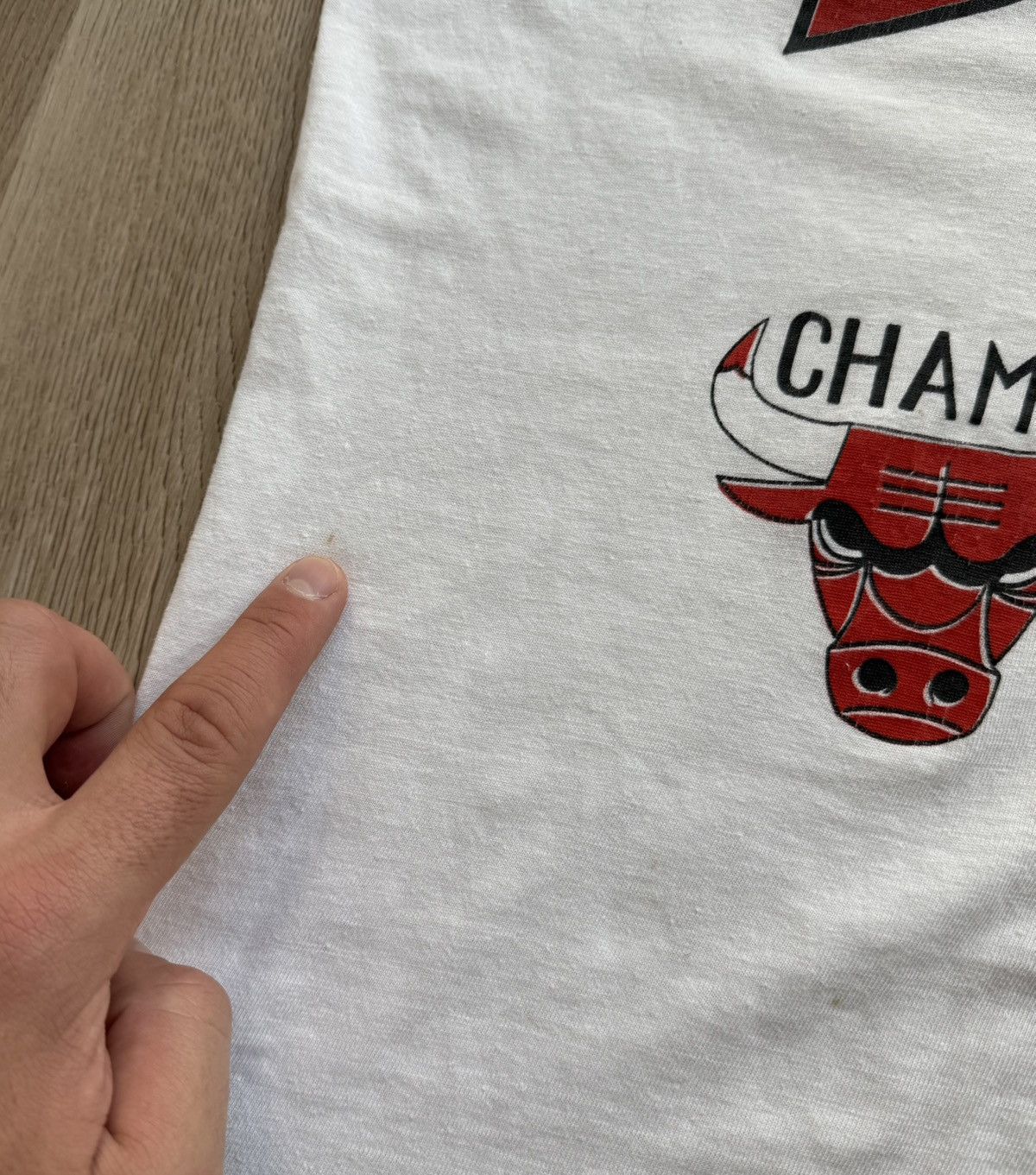 NBA Vintage 90s Nba Chicago Bulls Champs Basketball T-Shirt Size US M / EU 48-50 / 2 - 7 Thumbnail