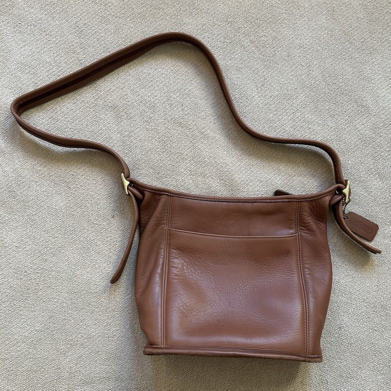 Coach x Vintage Legacy Slim 9816 Camel Leather Shoulder Crossbody Purse Bag in Brown, Women's