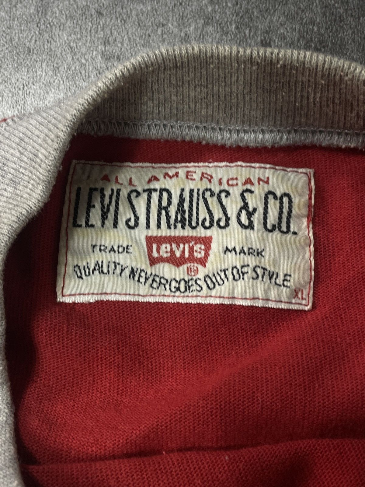 Levi's 🔥Offers🔥Levis Vintage 90s Sweatshirt Spellout Boxy Rare Size US XL / EU 56 / 4 - 6 Thumbnail