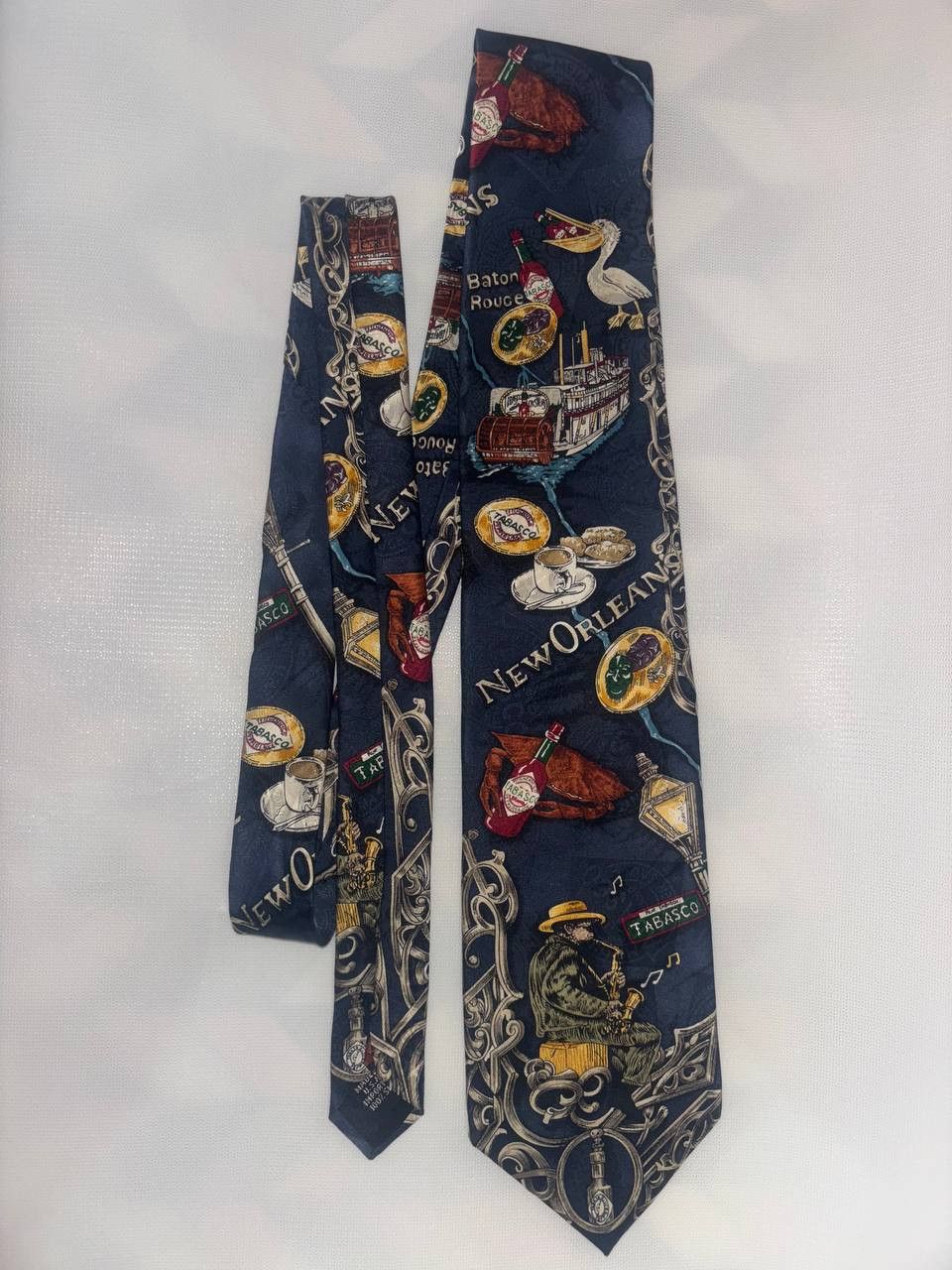 Tabasco Vintage Tie Tabasco NEW ORLEANS 100% silk Made in USA Size ONE SIZE - 10 Thumbnail