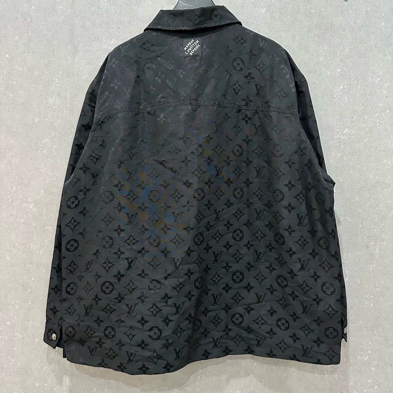 Louis Vuitton Louis Vuitton Embroidered rhinestone logo jacket Size US XL / EU 56 / 4 - 2 Thumbnail