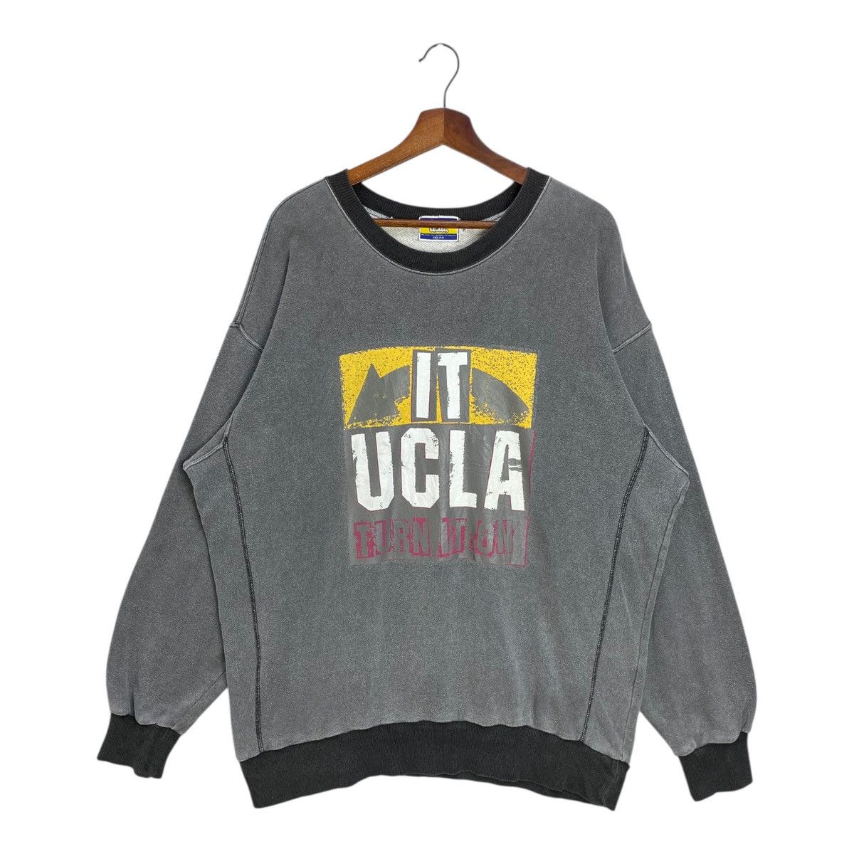 Vintage Vintage UCLA Sweatshirt Jumper Oversized Japan Gray Size 3L Size US XL / EU 56 / 4 - 1 Thumbnail