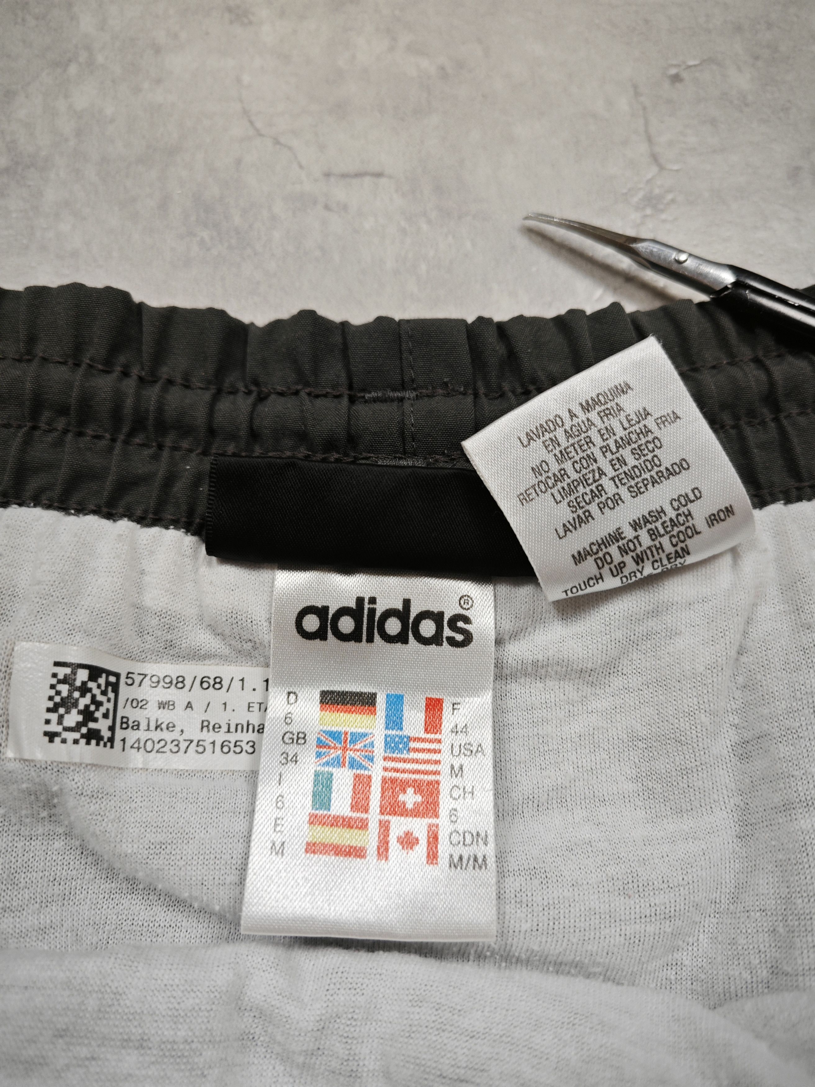 Adidas Adidas Vintage Shorts Size US 35 - 5 Thumbnail