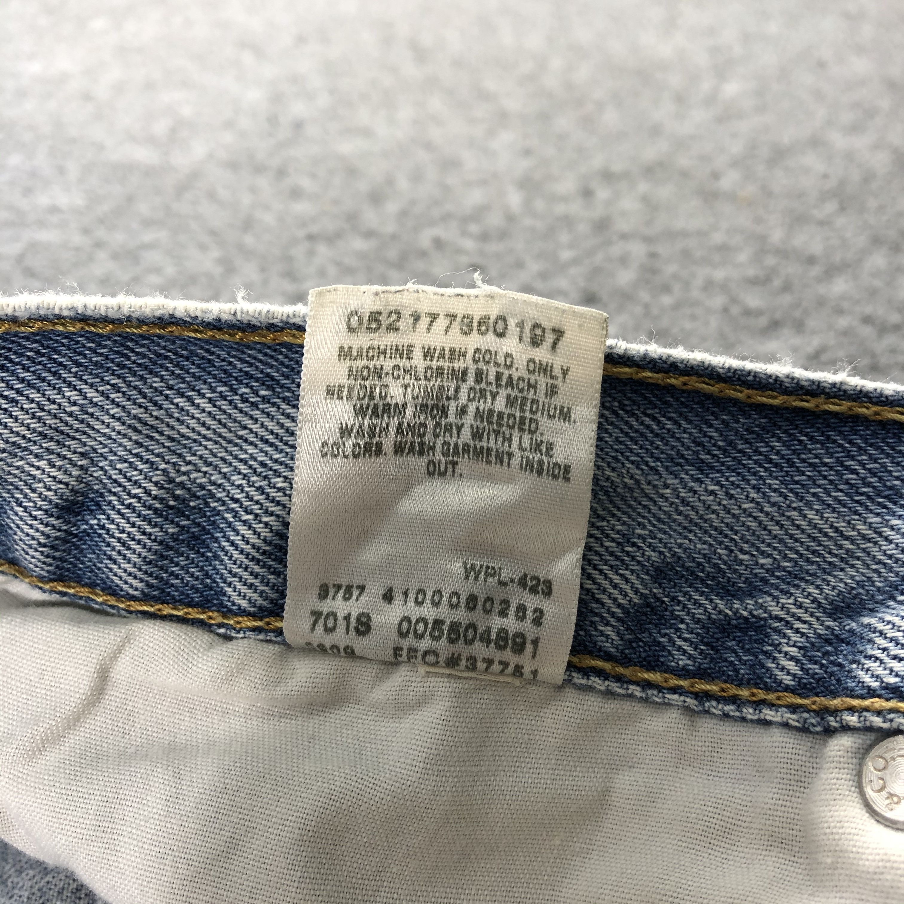 Levi's Vintage Light Wash Levis 550 Jeans-J1256 Size US 41 - 12 Thumbnail