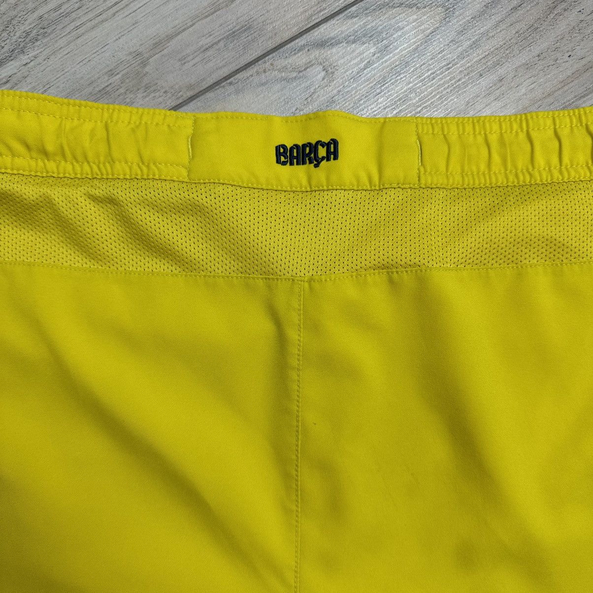 Nike Nike FC Barcelona 2012/2013 Away Football Shorts Size US 34 / EU 50 - 12 Thumbnail