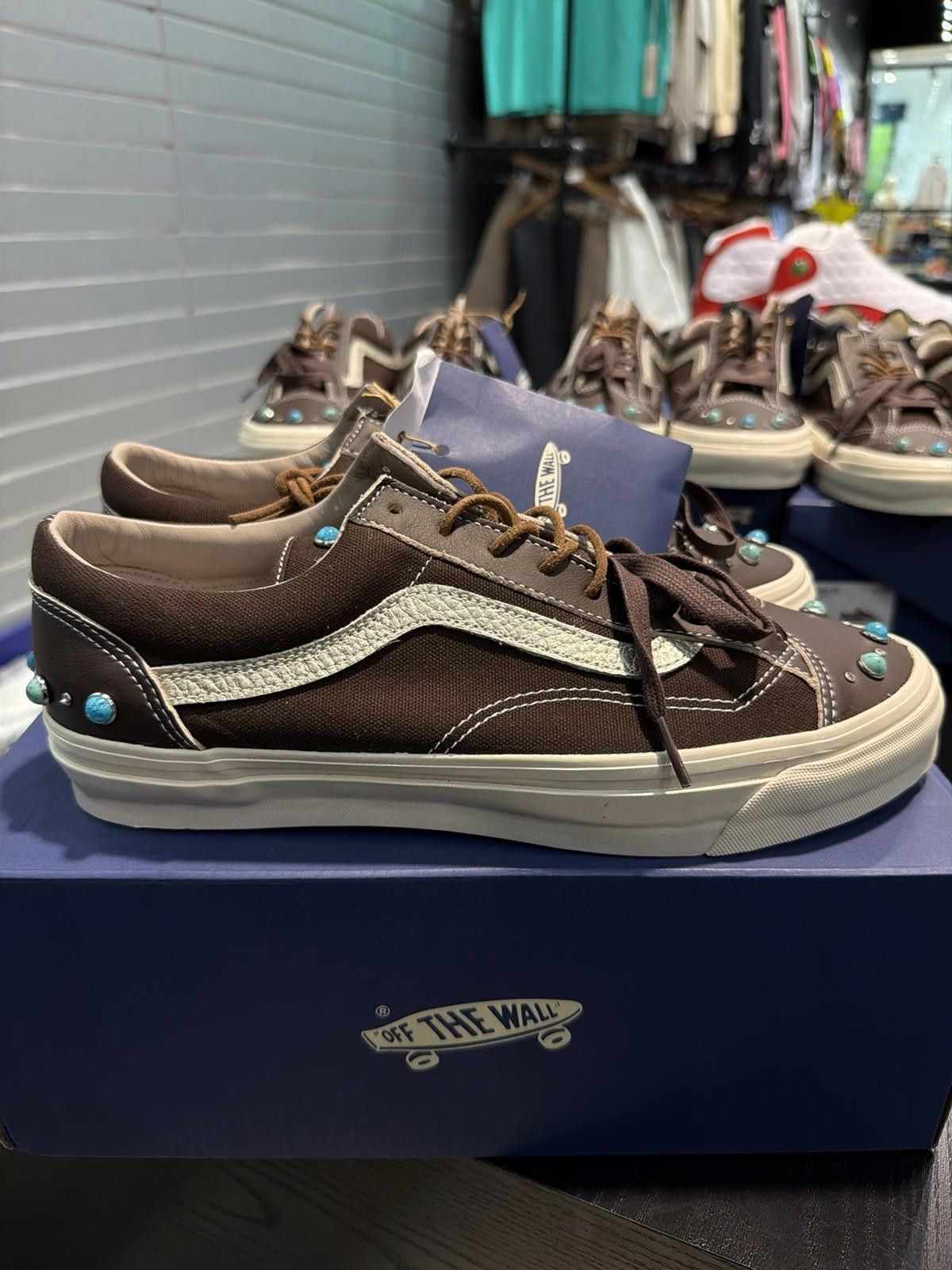 Vans Size 11 - Vans LX Old Skool 36 Gemstone Mushroom Mocha Size US 11 / EU 44 - 2 Thumbnail