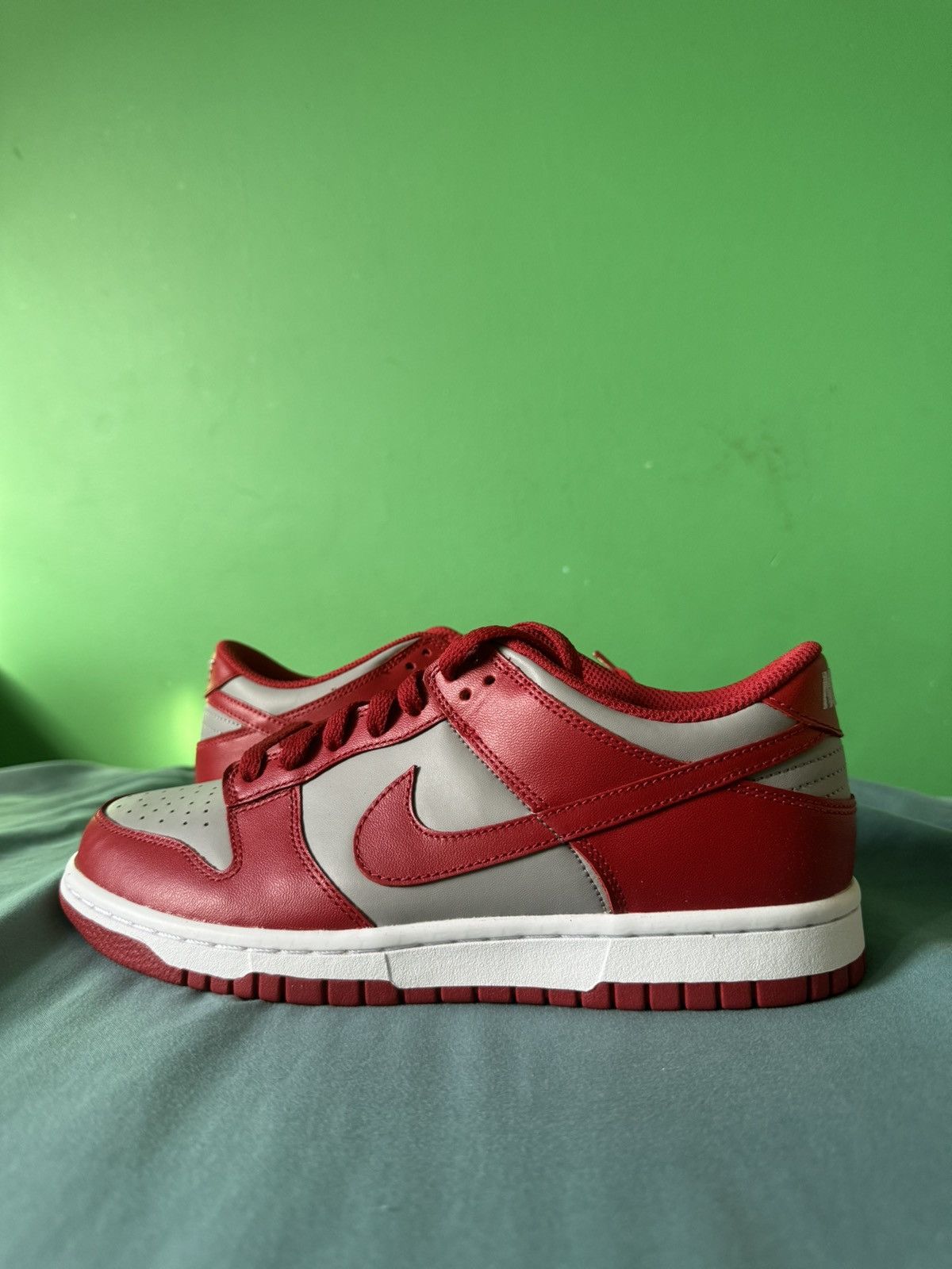 Nike Nike Dunk Low UNLV 2021 Size US 7 / EU 40 - 1 Thumbnail
