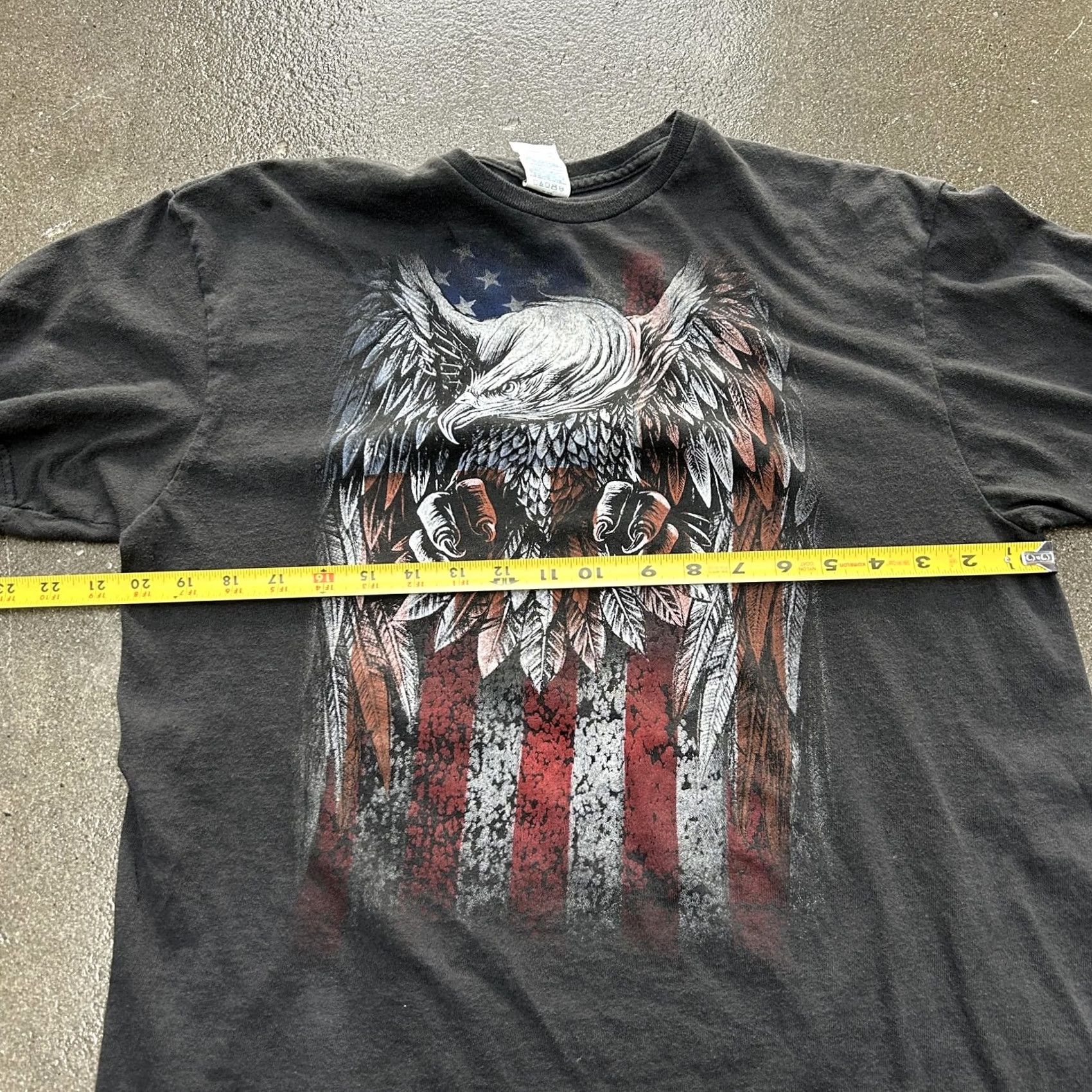 Vintage Mens Large Black Patriotic Eagle American Flag Graphic Tee Shirt Delta Brand Size US L / EU 52-54 / 3 - 4 Thumbnail