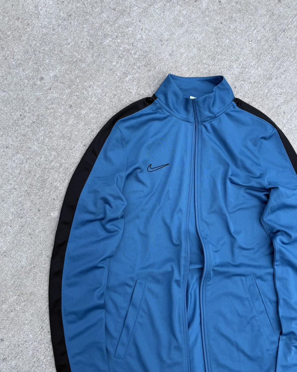 Other Nike Y2K streetwear / sportswear zip jacket Size US S / EU 44-46 / 1 - 4 Thumbnail