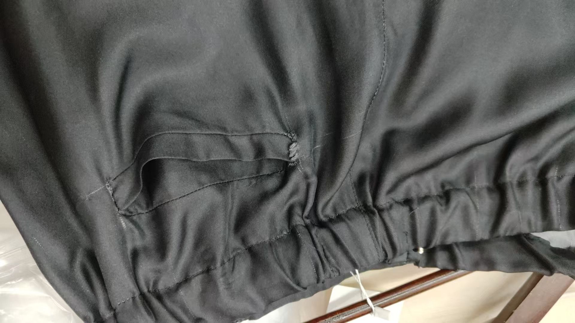 Louis Vuitton Louis Vuitton lv joggers Size 28" / US 6 / IT 42 - 11 Thumbnail