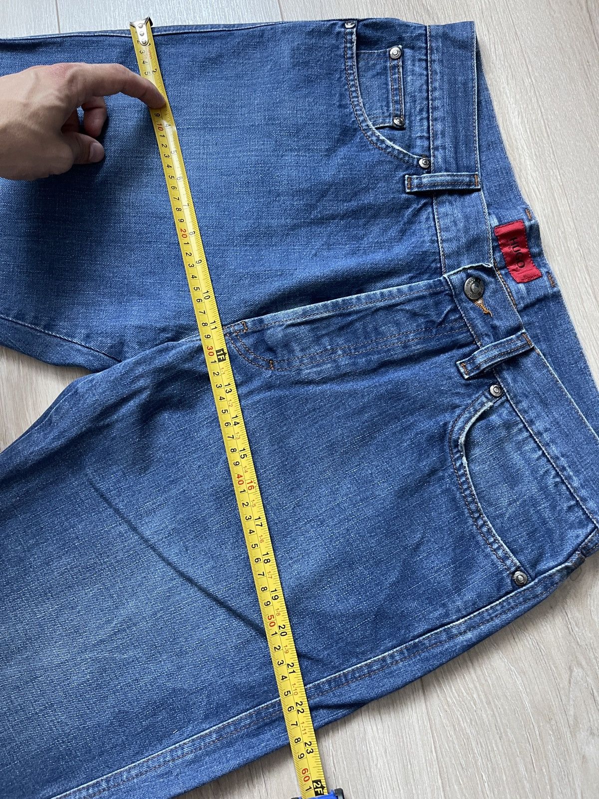 Hugo Boss Vintage hugo boss mens jeans rare denim 36/36 Size US 36 / EU 52 - 9 Thumbnail