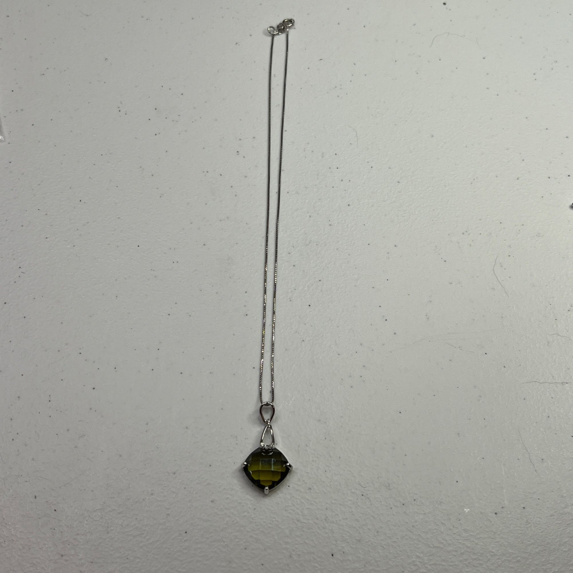 Designer Silver Women's Choker 16" Necklace, Green Faceted Pendant Size ONE SIZE - 4 Thumbnail